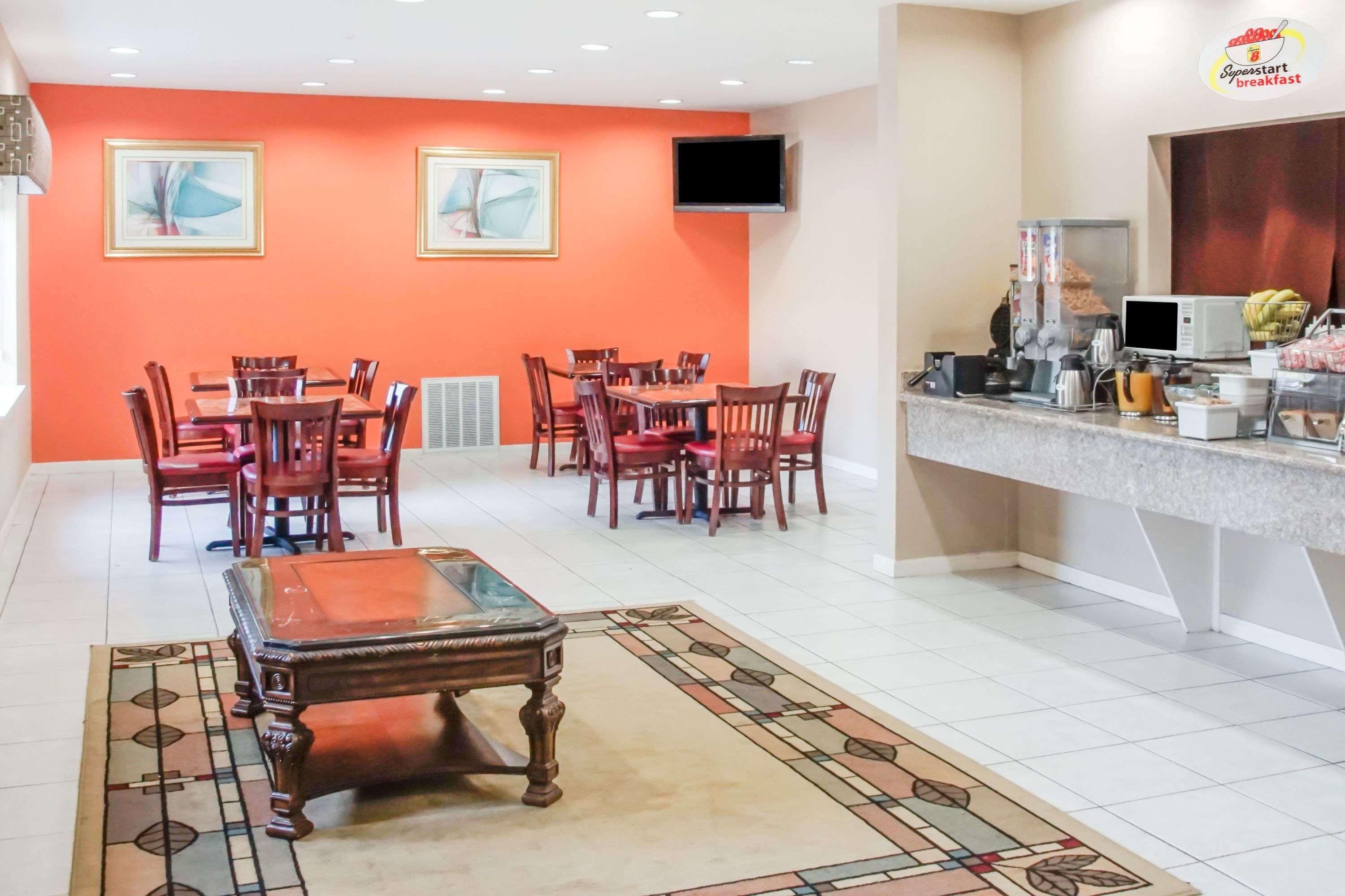 Super 8 By Wyndham Brenham Tx Hotell Eksteriør bilde